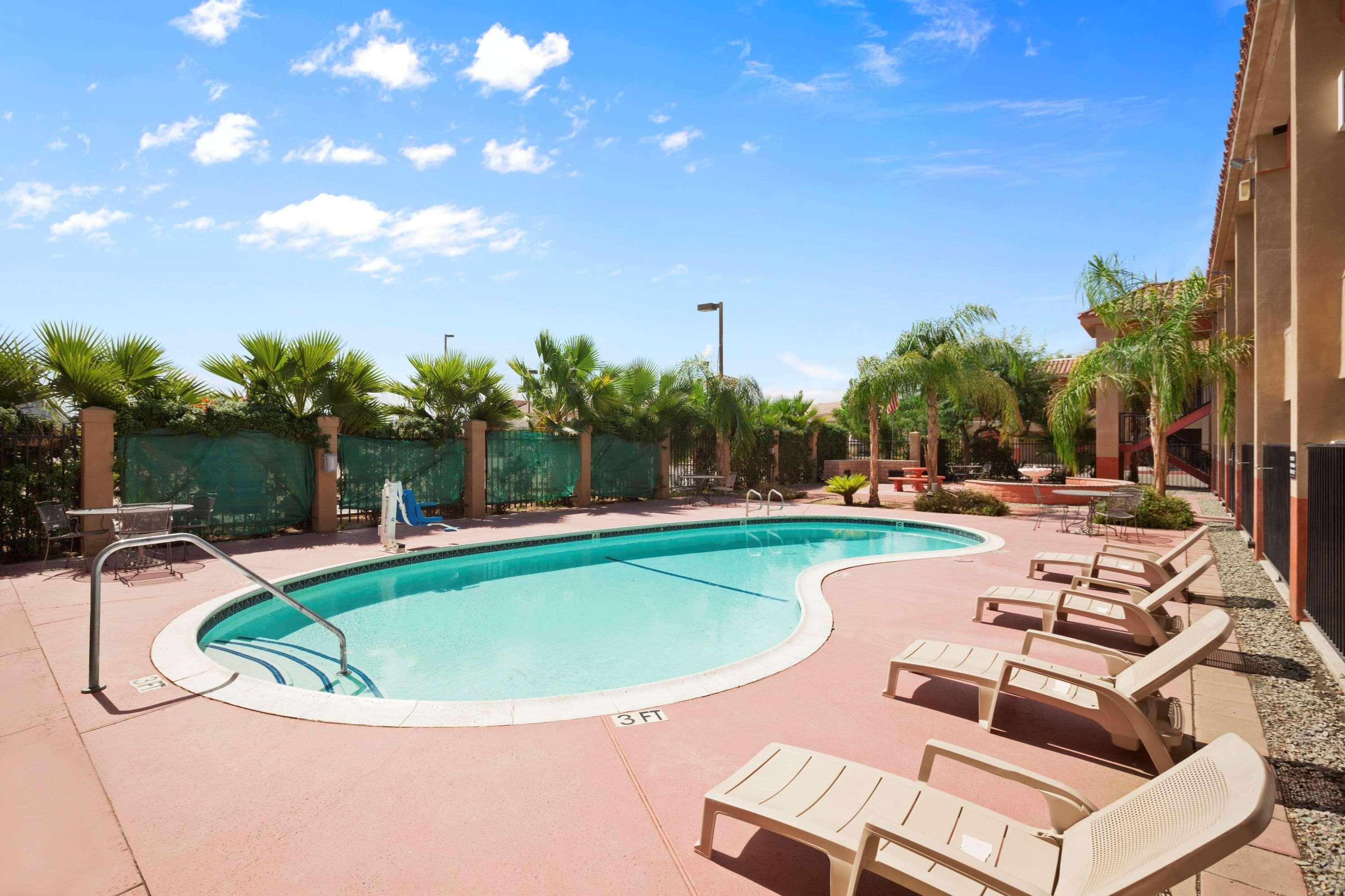 Super 8 By Wyndham Indio Hotell Eksteriør bilde
