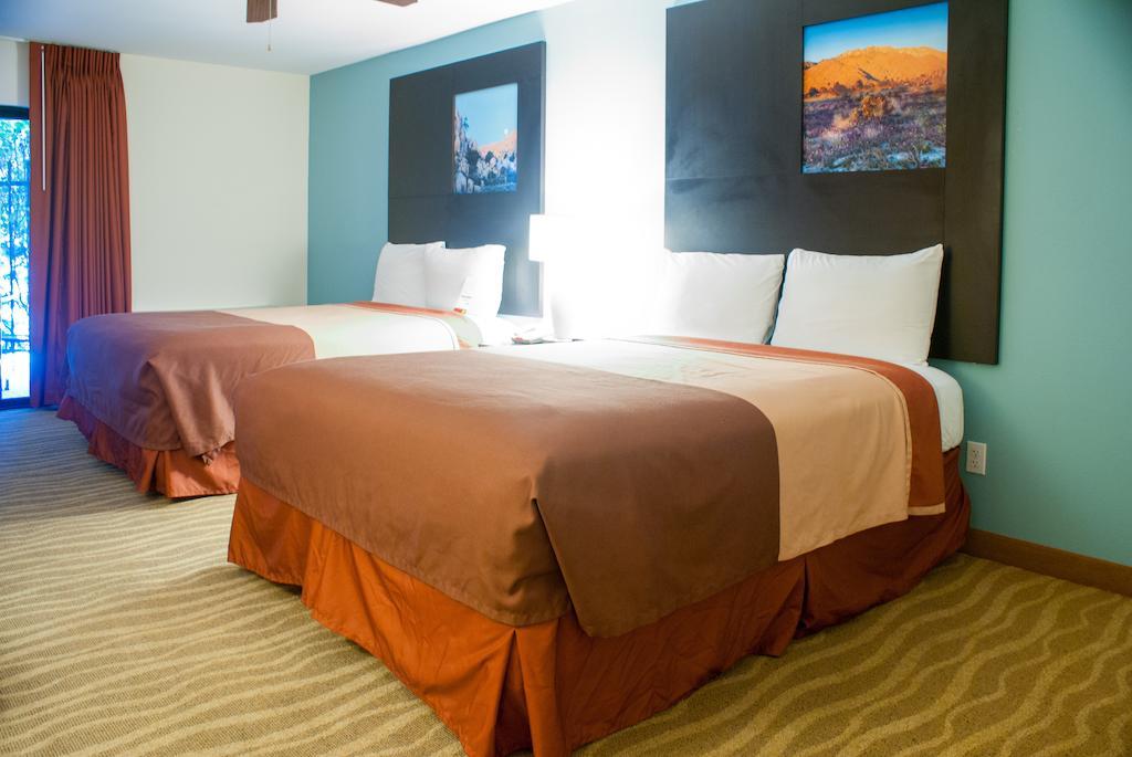 Super 8 By Wyndham Indio Hotell Rom bilde