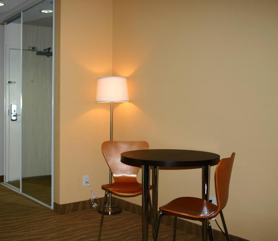 Super 8 By Wyndham Indio Hotell Rom bilde